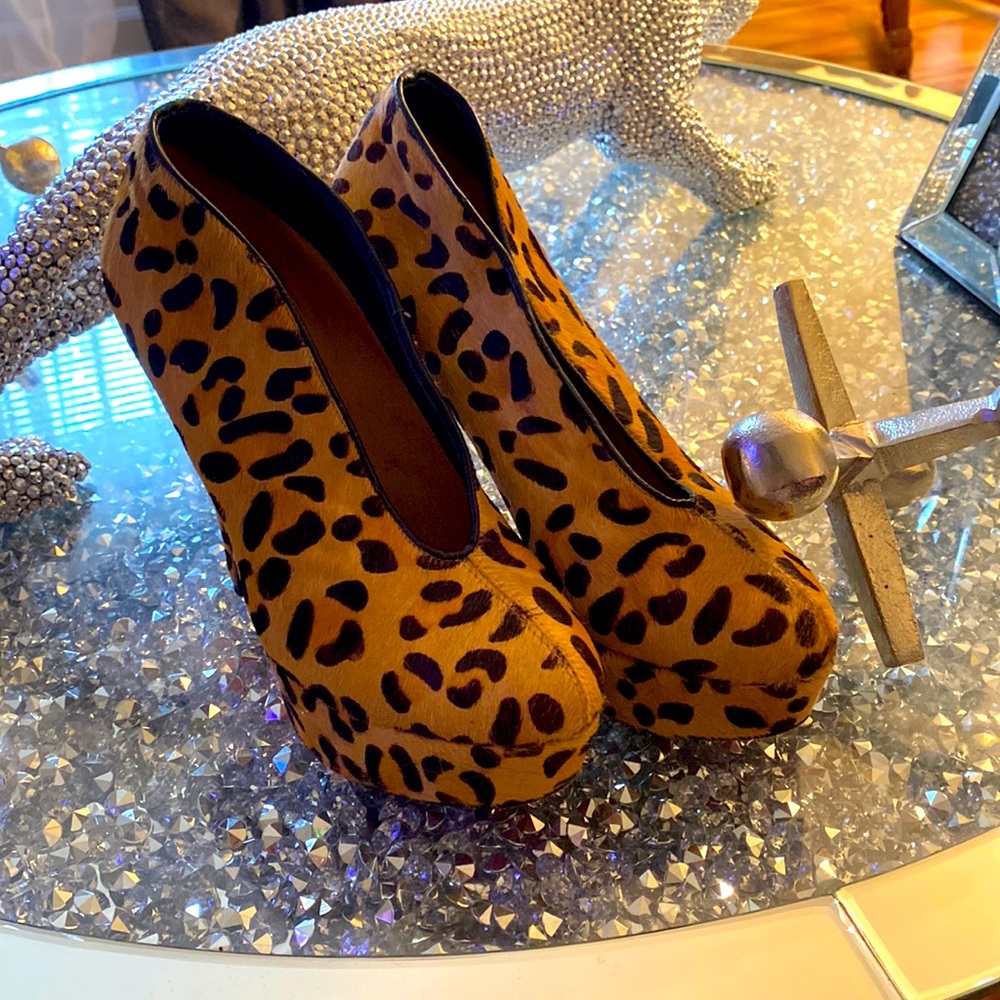 Lubutin woman shoes